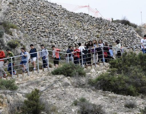 El equipo de gobierno valora con éxito las visitas al Yacimiento del Monastil