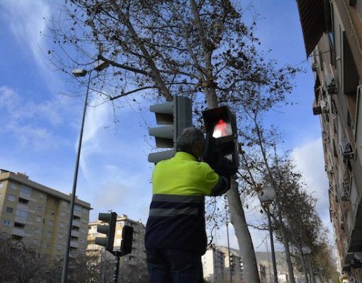 El Ayuntamiento mejora el contrato de semáforos con un mantenimiento preventivo y continuo por el mismo precio