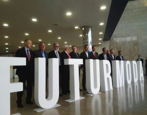 El alcalde, Rubén Alfaro, ha asistido a la inauguración de Futurmoda junto al presidente Puig y alcaldes de la comarca