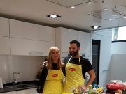 La bloguera eldense Consu Rico, premiada por Maggi entre miles de concursantes