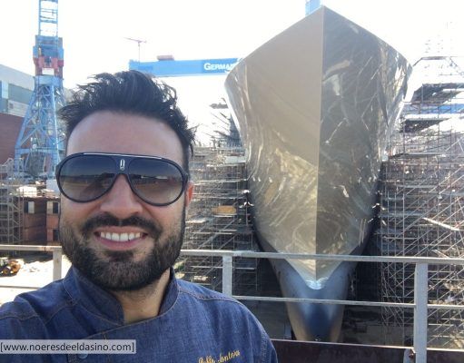 El nuevo yate de Melnichenko tiene 143 metros de eslora (más que un campo de fútbol), Pablo Montoro trabajó en el anterior.