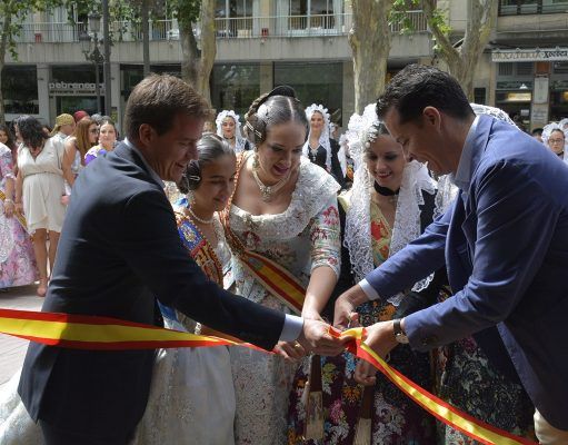 Las fallas de Elda celebran su jornada de convivencia en Xátiva