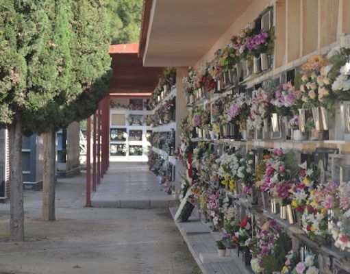 Petrer se prepara para rendir homenaje a sus difuntos