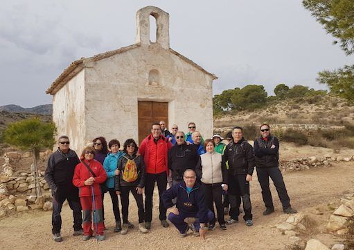 Presentada en Elda la guía con las rutas senderistas de la GR-330 por el interior de la provincia
