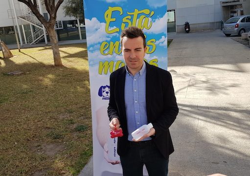 El Ayuntamiento lanza un a campaña de limpieza para combatir los excrementos y el orín de los perros en parques, jardines y la vía pública