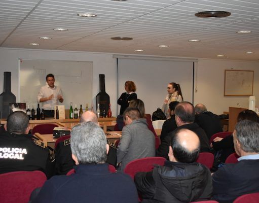 Empresarios y Ayuntamiento de la mano para mejorar el polígono Les Pedreres