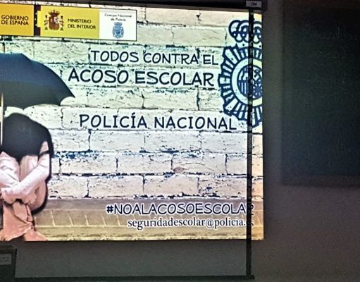 El Departamento de Salud de Elda y la Policía Nacional contra el acoso escolar.