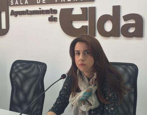 La edil de Servicios Sociales niega que se recorten ayudas a las personas desfavorecidas Alba García Elda