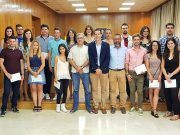 El Ayuntamiento de Elda se despide de 39 jóvenes que han formado parte del programa EMCUJU, en agosto se incorporarán 90 nuevos jóvenes Noticias Elda - Despedida Emcujus Julio 2018