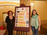 El grupo Carasses presenta la programación de la XIII Muestra de Teatro Amateur en el Teatro Castelar