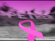 Petrer se ilumina de rosa por el Día internacional de la lucha contra el cáncer de mama