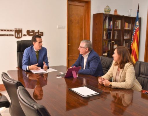 Renfe duplica los trayectos, abarata el billete del tren entre Elda y Alicante, y crea un bono especial para los universitarios