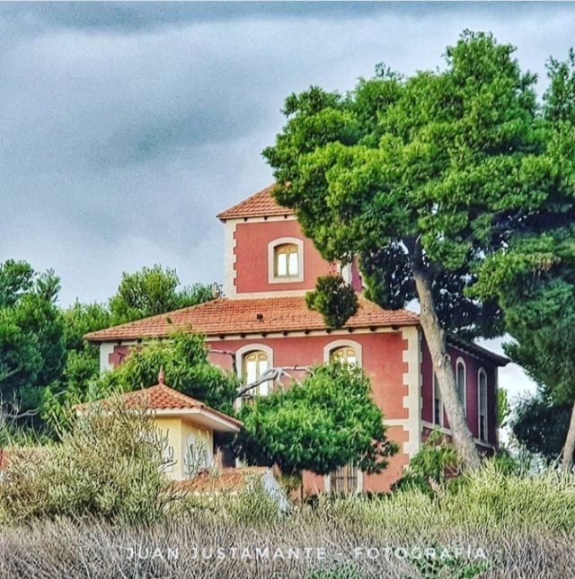 Casa Colorá Elda