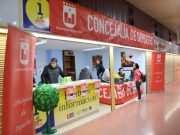 Inscripción y recogida de dorsales para la San Silvestre Eldense, en el Mercado Central de Elda