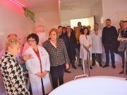 La consellera de Sanidad Ana Barceló visita la renovada planta de obstetricia del Hospital de Elda