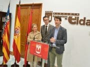 Jochen Müller, representante de la Comisión Europea, visita Elda para explicar a los empresarios del calzado las políticas comerciales de la UE