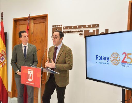 El Rotary Club Elda otorga el I Premio Emilio Castelar al economista eldense Manuel Arellano Manuel Arellano