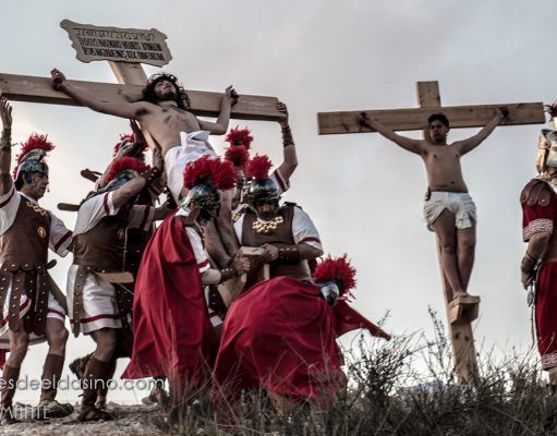 Domingo 7 de abril 17:00h VÍA CRUCIS en el Altico San Miguel de Elda Vía Crucis Elda 2016