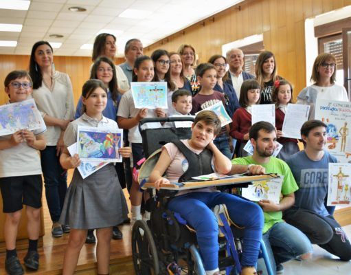 La Cofradía de los Santos Patronos de Elda entrega los premios de su II Concurso Pictórico-Narrativo de las Fiestas Mayores