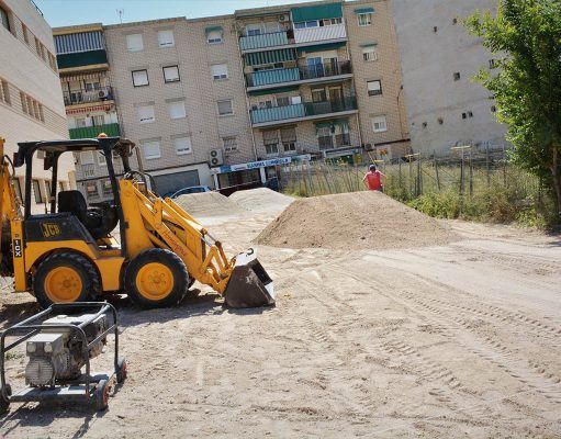 El Ayuntamiento de Elda acondiciona como aparcamiento un solar situado junto al Consultorio de Marina Española Acondicionamiento aparcamiento Marina Española Elda