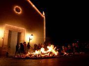 La Foguera de Sant Antoni iluminará esta noche el cielo de Petrer Foguera de Sant Antoni en Petrer