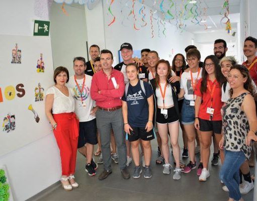 El IES Monastil de Elda acoge a cinco alumnos holandeses y cuatro alemanes dentro de un proyecto de Formación Profesional relacionado con el deporte
