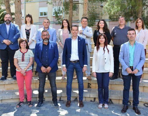 El alcalde de Elda, Rubén Alfaro, da a conocer las delegaciones del nuevo equipo de gobierno Equipo de gobierno del Ayuntamiento de Elda