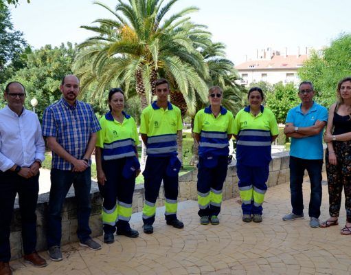 Petrer refuerza el servicio de mantenimiento de parques y jardines durante el verano Petrer refuerza el servicio de mantenimiento de parques y jardines durante el verano