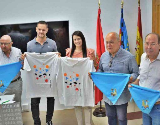 El artista eldense Salvador Lázaro diseña la camiseta para ‘correr la traca’ en las Fiestas Mayores de Elda