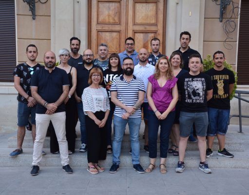 Juan Manuel Leal Blanes se presenta como candidato a la presidencia de la Comparsa de Piratas de Elda Juan Manuel Leal Blanes se presenta como candidato a la presidencia de la Comparsa de Piratas de Elda