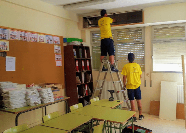 Reparaciones en diferentes centros educativos de Elda