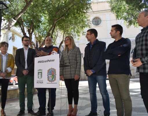 El “Pasodoble Petrel” se convertirá en el himno oficial de la ciudad a propuesta de la Unión de Festejos y el consenso de todos los partidos