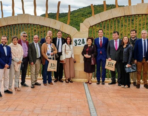 El escudo de Elda será el primero de la provincia que lucirá en el Monumento al Municipalismo que se levanta en Brañosera.