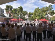 «Día Internacional de los Mayores» en la Plaza Castelar de Elda, más de 500 personas de toda la provincia, junto a Cruz Roja lo celebran