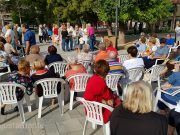 Arranque de La Semana de las Personas Mayores, con una chocolatada en la Plaza Castelar