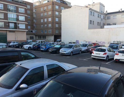 El Ayuntamiento de Petrer reabre el parking de la calles Pintor Zurbarán con Elche Parking de la calles Pintor Zurbarán con Elche, en Petrer