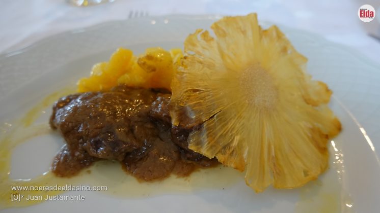 carrillera de ibérico con piña