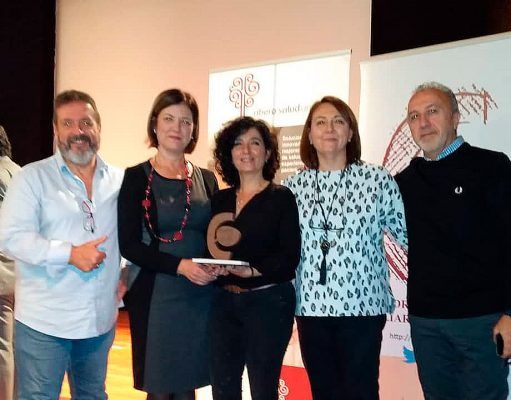 Premio al Mejor Equipo de Enfermeras de Atención Primaria de la Comunidad Valenciana para el Departamento de Salud de Elda. Enfermeros de Atención Primaria con la Directora de Enfermería de Primaria , Mª Milagros Cucarella