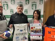 El Club Balonmano Petrer arranca la celebración de su 40 aniversario con un partido amistoso benéfico a favor de Sense Barreres Club Balonmano Petrer y Sense Barreres
