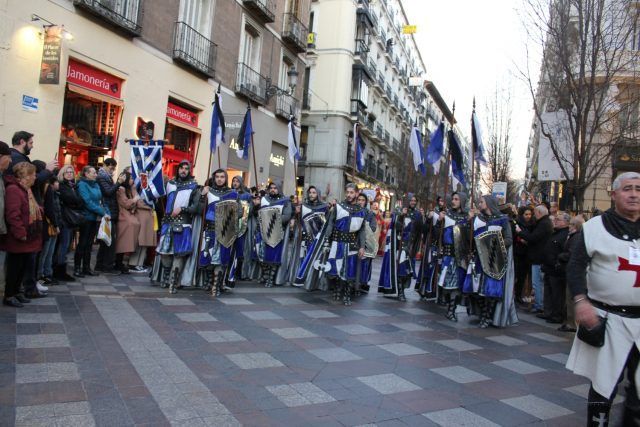 Moros y Cristianos de Petrer desfilando por el centro de Madrid coincidiendo con FITUR 2019