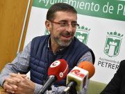 Enrique Rubio, presidente de la Unión de Festejos, pregonará las Fiestas de la Santa Cruz de 2020 | Petrer Enrique Rubio, presidente de la Unión de Festejos, pregonará las Fiestas de la Santa Cruz de 2020