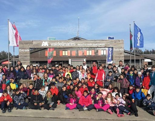 La semana pasada tres centros educativos de Elda, el Pintor Sorolla, Santo Negro y Juan Rico y Amat, compartimos un especial viaje a la Estación de Esquí de Valdelinares en Teruel