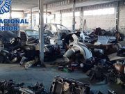 Cae en Petrer una banda, por el robo de coches para desmontarlos y modificarlos, para venderlos después Almacén vehículos desguazados en Petrer
