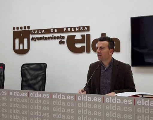 Fernando Gómez: “De la educación pública sólo se puede ser defensor o detractor y los eldenses ya saben cuál es la posición del PP” Fernando Gómez - Ayuntamiento de Elda