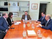 Rubén Alfaro ha presentado la candidatura de Elda, para albergar el puerto seco del Corredor Mediterráneo, en la comarca del Vinalopó Rubén Alfaro Bernabé se ha reunido en Madrid con Julián López Milla, secretario de Infraestructuras