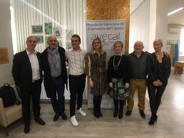 Creación de la primera especialidad formativa dedicada al diseño y fabricación de marroquinería en la Comunidad Valenciana Creación de la primera especialidad formativa dedicada al diseño y fabricación de marroquinería en la Comunidad Valenciana