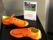 El coleccionista Vicen Muñoz ha donado al Museo del Calzado de Elda calzado de los  balonmanistas Lara González, Raúl Entrerríos, Víctor Tomás y Nikola Karabatic, y del futbolista del Real Madrid Isco Alarcón Museo del Calzado de Elda