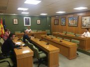 Petrer renuncia a invertir 1,2 millones de su superávit de 2019 en la piscina municipal para hacer frente a la crisis del coronavirus Reunión alcaldesa Petrer