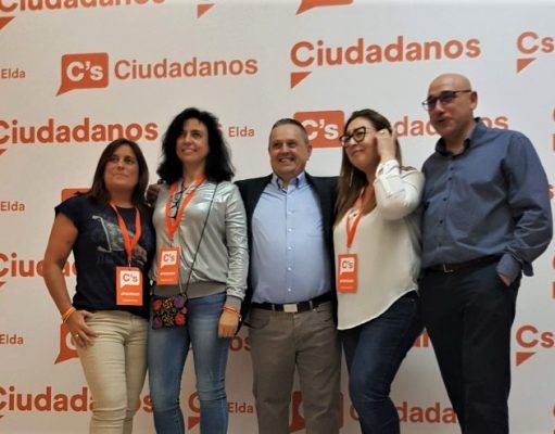 Los cinco concejales de Ciudadanos de Elda donaron 5.000 euros de material sanitario a colectivos que luchan contra el coronavirus. GRUPO MUNICIPAL DE CIUDADANOS EN EL AYUNTAMIENTO DE ELDA