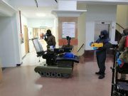 El Ejército de Tierra realiza pruebas de desinfección con el robot Atila en el Hospital General de Valencia Robot Atila - Fte.: san.gva.es